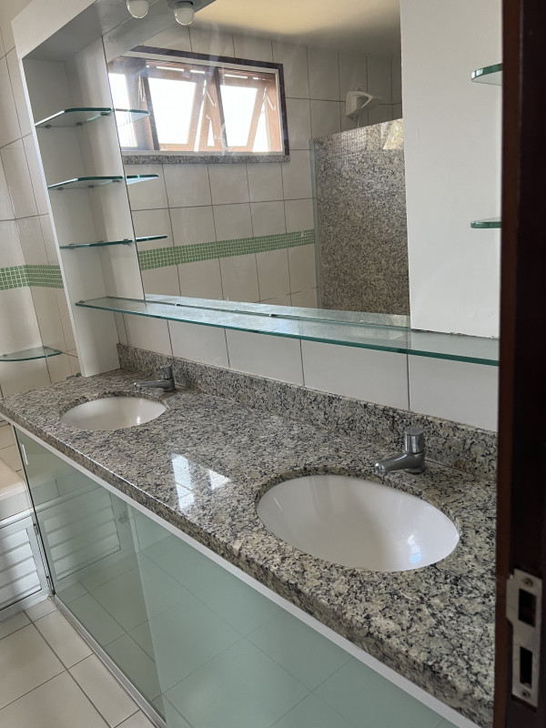 Casa de condomínio à venda Porto das Dunas com 486m² e 5 quartos por R$ 1.100.000 - 308097506-img-8809.jpeg