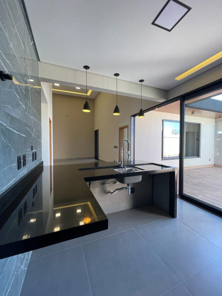 imóvel com 177m² - Jardim Cristhais - Dourados