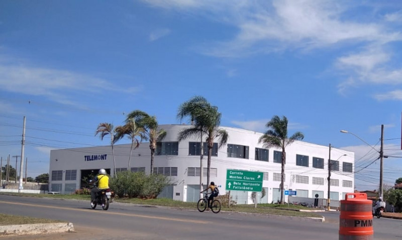 imóvel com 445m² - Santa Rita - Curvelo