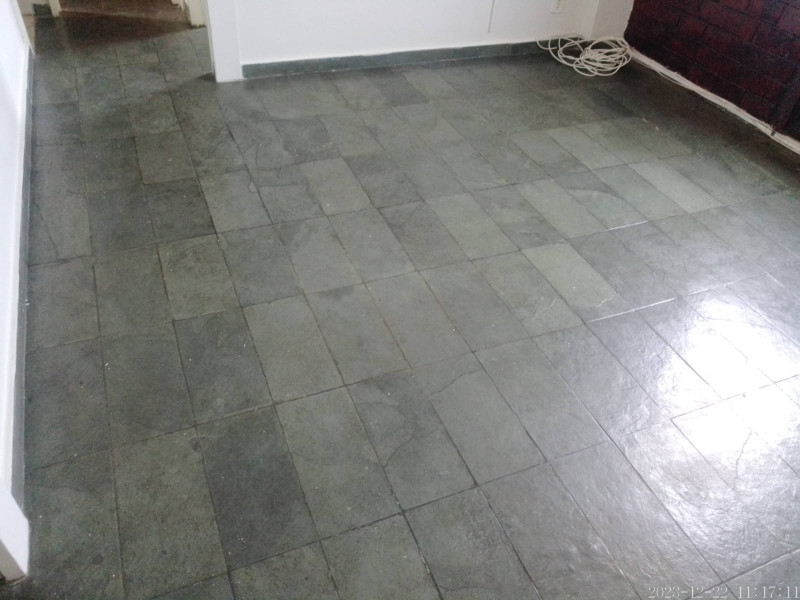 Apartamento à venda Taquara com 55m² e 2 quartos por R$ 160.000 - 1859184640-sala-piso-ardo.jpeg