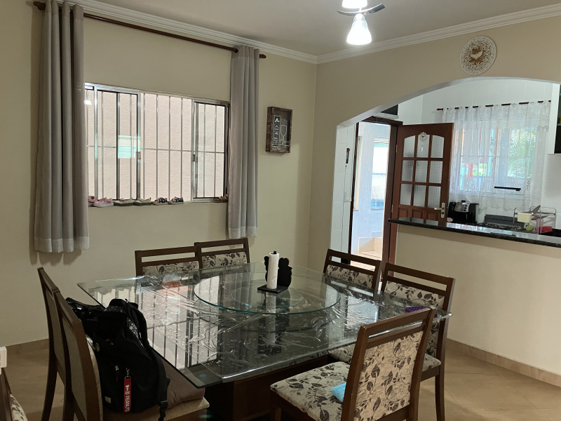 Casa à venda Chácara Santa Maria com 214m² e 3 quartos por R$ 610.000 - 1367189217-img-0948.jpeg