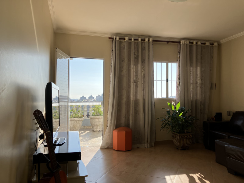 Casa à venda Chácara Santa Maria com 214m² e 3 quartos por R$ 610.000 - 1575988001-img-0941.jpeg