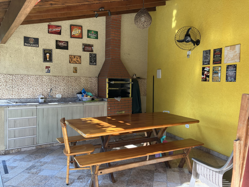Casa à venda Chácara Santa Maria com 214m² e 3 quartos por R$ 610.000 - 513410753-img-0959.jpeg