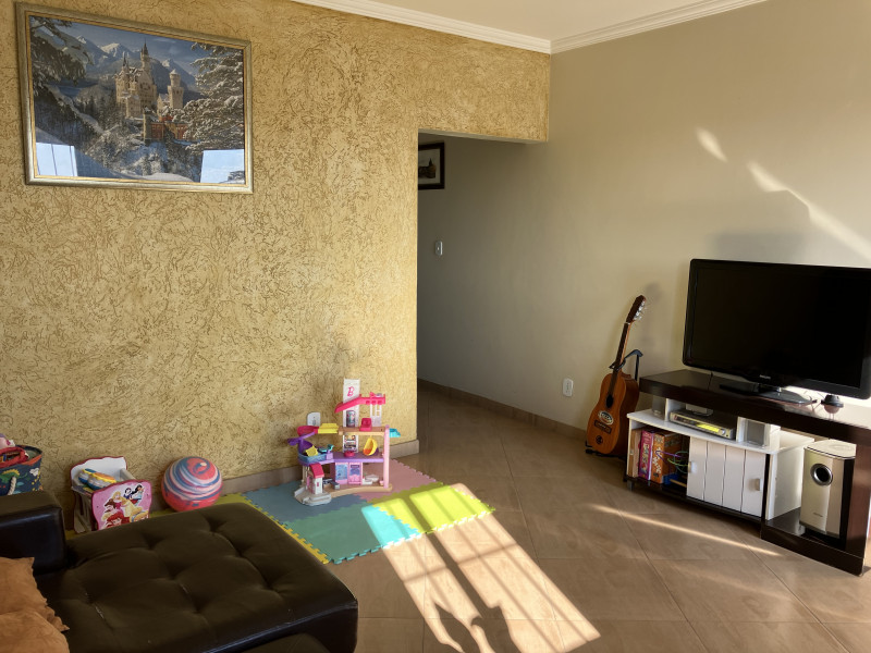 Casa à venda Chácara Santa Maria com 214m² e 3 quartos por R$ 610.000 - 994980654-img-0943.jpeg