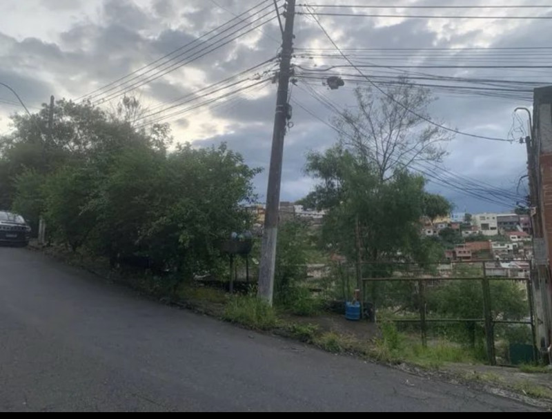 Terreno à venda São Lucas com 905m² e 1 quarto por R$ 500.000 - 1494137358-img-2284.jpeg