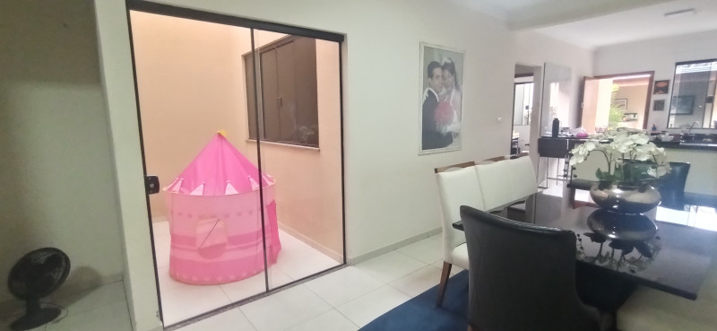 imóvel com 180m² - Jardim Real - Maringá
