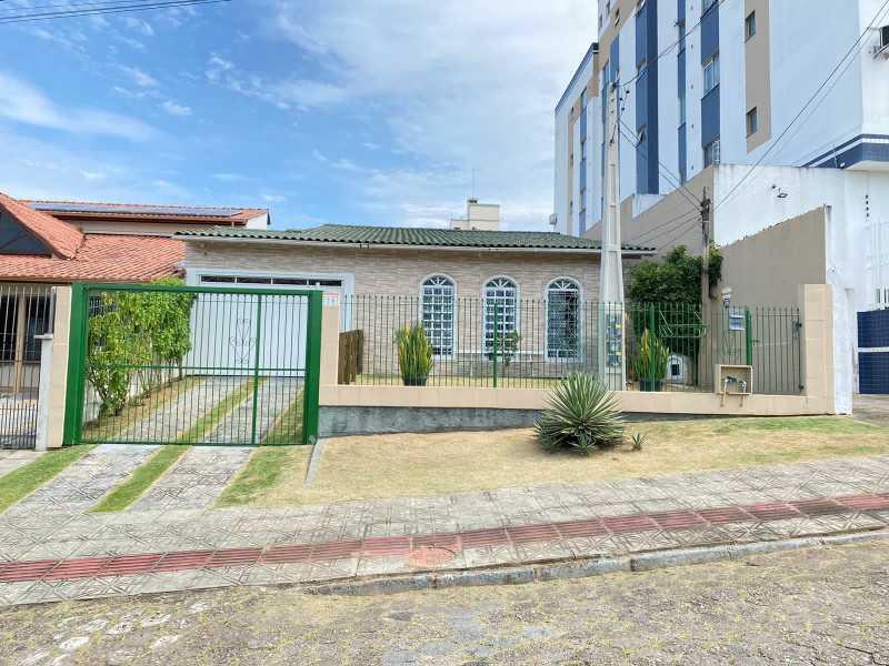 Casa à venda Abraão com 433m² e 5 quartos por R$ 820.000 - 913886420-whatsapp-image-2023-12-17-at-19.jpeg