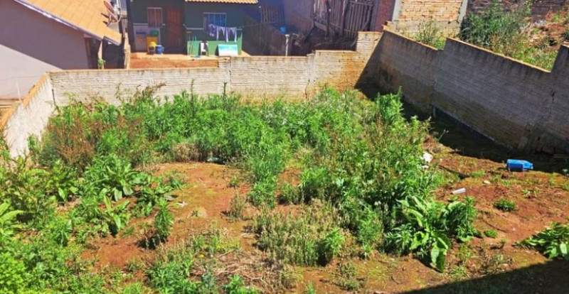 Casa à venda Centro com 60m² e 2 quartos por R$ 100.000 - 1010058048-img-1703.jpeg