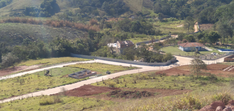 imóvel com 1000m² - Parque Santa Tereza - Santa Isabel
