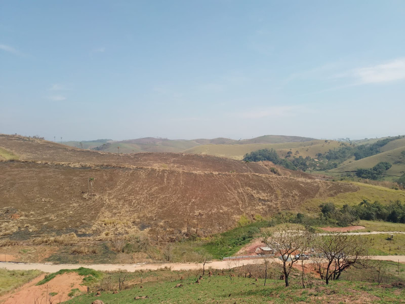 imóvel com 1000m² - Parque Santa Tereza - Santa Isabel