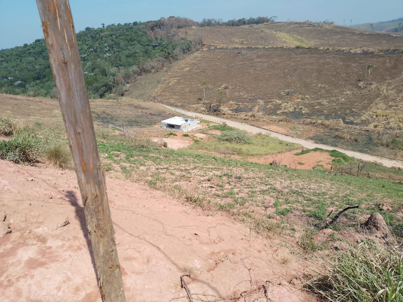 imóvel com 1000m² - Parque Santa Tereza - Santa Isabel