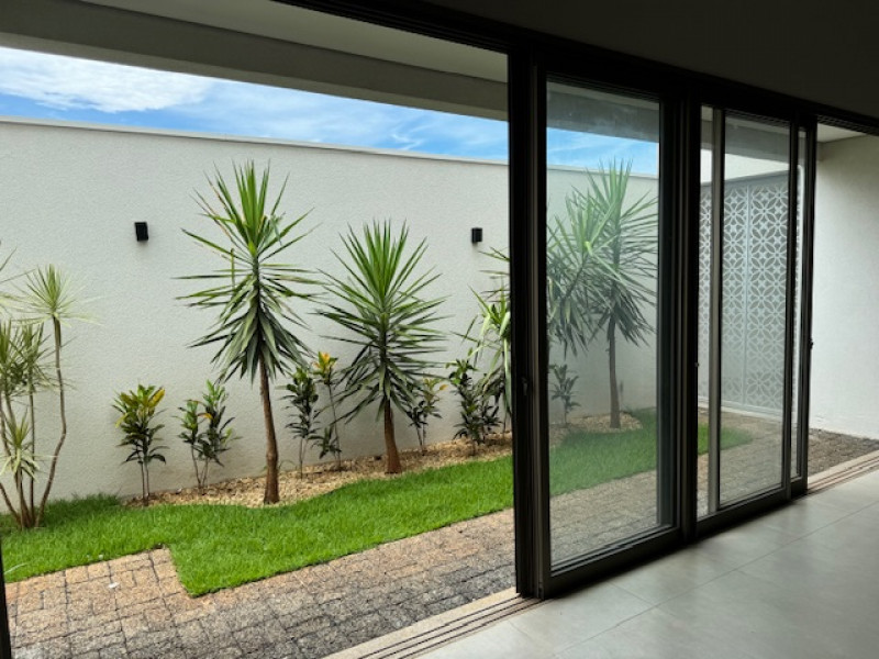Casa de condomínio à venda Granja Marileusa com 230m² e 4 quartos por R$ 2.500.000 - 2053689531-alpha-corredor-2.jpg
