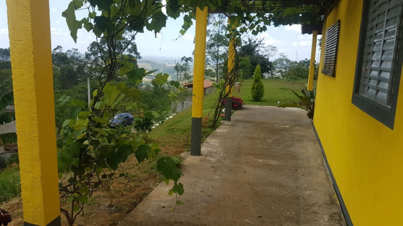imóvel com 2000m² - Centro - Igaratá