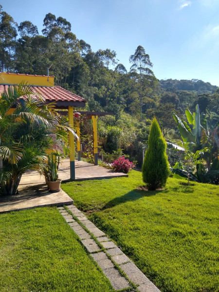 imóvel com 2000m² - Centro - Igaratá