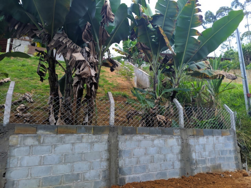 imóvel com 2000m² - Centro - Igaratá
