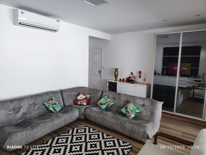 Cobertura à venda Jardim Tres Marias com 220m² e 4 quartos por R$ 1.500.000 - 1644809976-img-20231228-102850.jpg