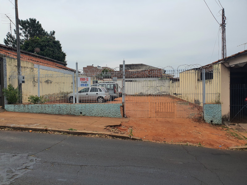 imóvel com 242m² - Vl. Souto - Bauru