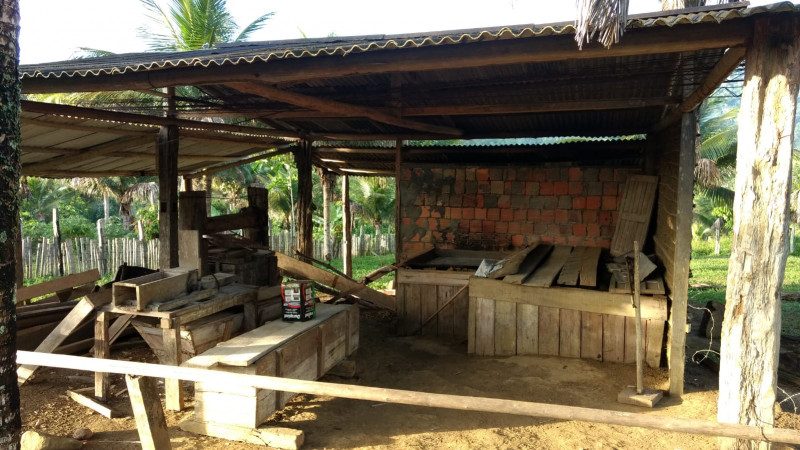 imóvel com 350m² - Centro - Una