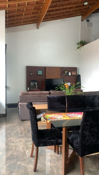 Casa à venda Cidade Líder com 180m² e 4 quartos por R$ 1.000.000 - 1949896179-dc5279df-64d0-473f-8641-d6d0daa1d254.jpeg