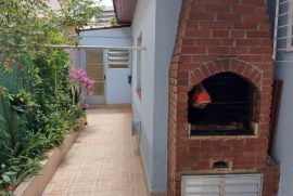 Casa à venda Santo Amaro com 200m² - 3 dormitórios -  vagas - R$ 900.000 - 354598386-foto-quintal-1.jpeg