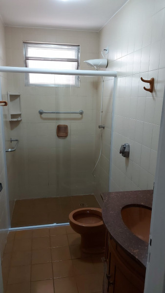 Casa à venda Santo Amaro com 200m² e 3 quartos por R$ 900.000 - 51249656-foto-banheiro-social.jpeg