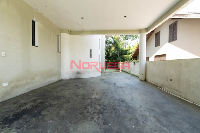 Casa à venda Barreirinha com 260m² e 3 quartos por R$ 1.100.000 - 1942917805-10173300361.jpg