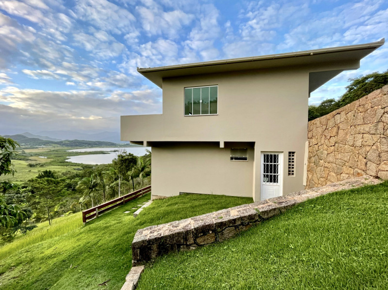 Casa à venda Centro com 185m² e 3 quartos por R$ 1.595.000 - 1590215843-edbb154f-ab5f-457d-9800-393f2f1cb370.jpg