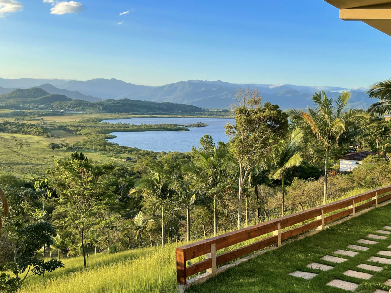 Casa à venda Centro com 185m² e 3 quartos por R$ 1.595.000 - 2115626860-a1a349a8-bca9-4daf-a448-7766fb3f5487.jpg