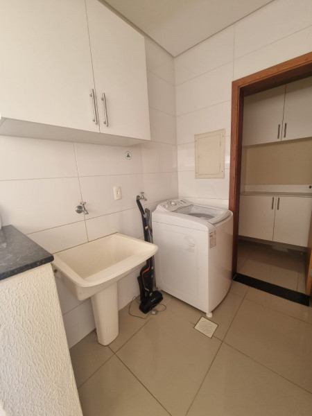 Casa de condomínio à venda Ibiti Royal Park com 195m² e 3 quartos por R$ 1.350.000 - 1654090695-img-20230930-wa0026.jpg