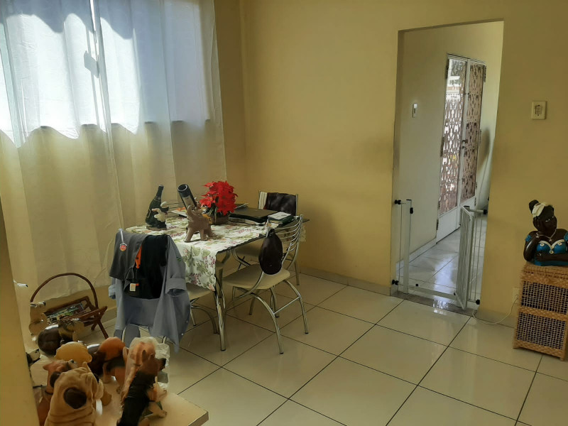 Casa à venda Bangu com 149m² e 3 quartos por R$ 480.000 - 1622340682-img-20240103-wa0016.jpg