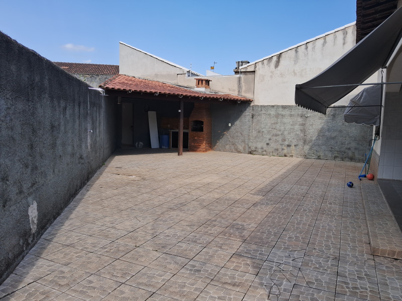 Casa à venda Centro com 482m² e 3 quartos por R$ 780.000 - 555869459-20231206-144513.jpg