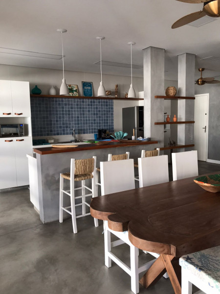 imóvel com 311m² - Josedy - Peruíbe