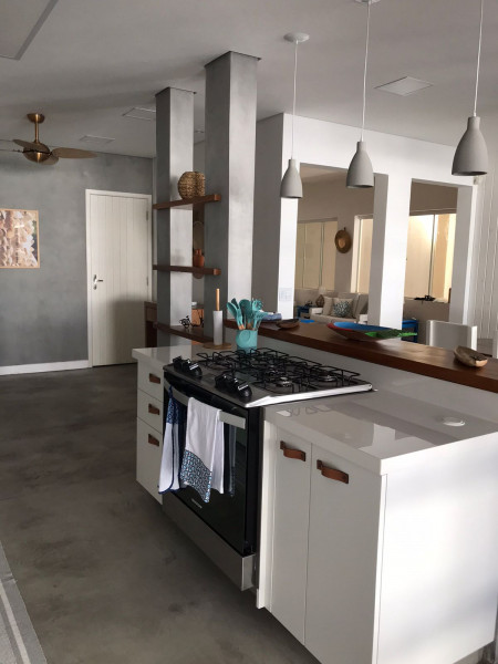 imóvel com 311m² - Josedy - Peruíbe