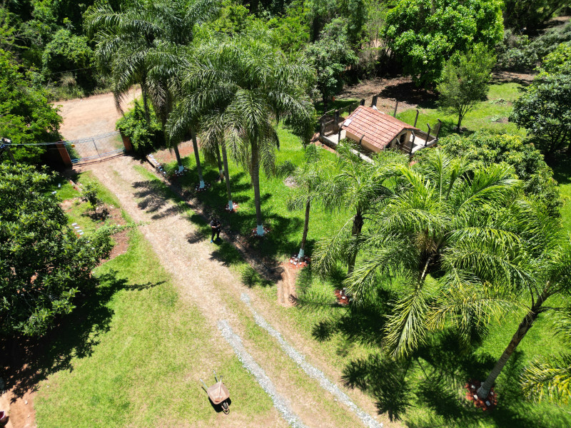 imóvel com 160688m² - Distrito da Fazenda Velha - Cesario Lange