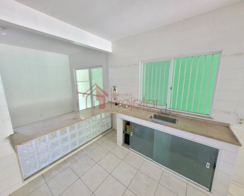 Casa à venda Centro com 270m² e 4 quartos por R$ 570.000 - 1986837727-whatsapp-image-2024-01-04-at-09.jpeg