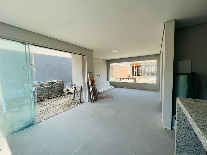 Casa de condomínio para alugar Santa Felicidade com 124m² e 3 quartos por R$ 4.000 - 1990415704-3a665369-500f-4455-8f09-e96c3df333ae.jpeg