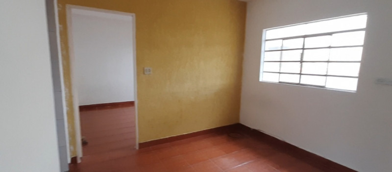 Casa à venda Vila Penteado com 132m² e 4 quartos por R$ 530.000 - 1987252629-5-da-sala-para-o-quarto-3.jpg
