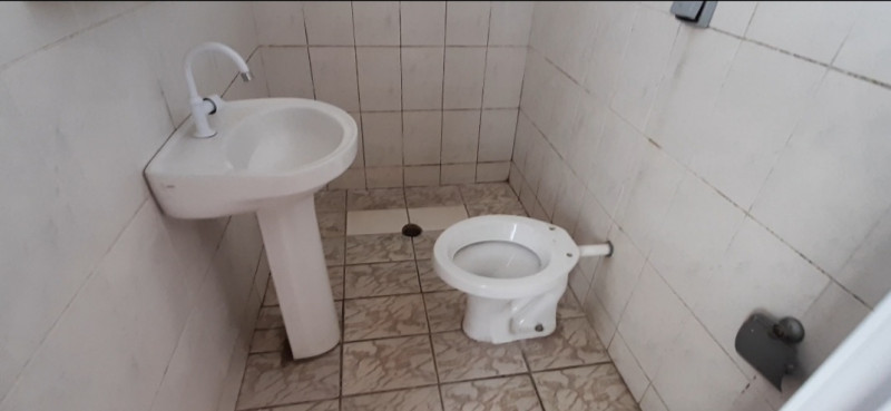 Casa à venda Vila Penteado com 132m² e 4 quartos por R$ 530.000 - 2068244070-18-banheiro-1.jpg