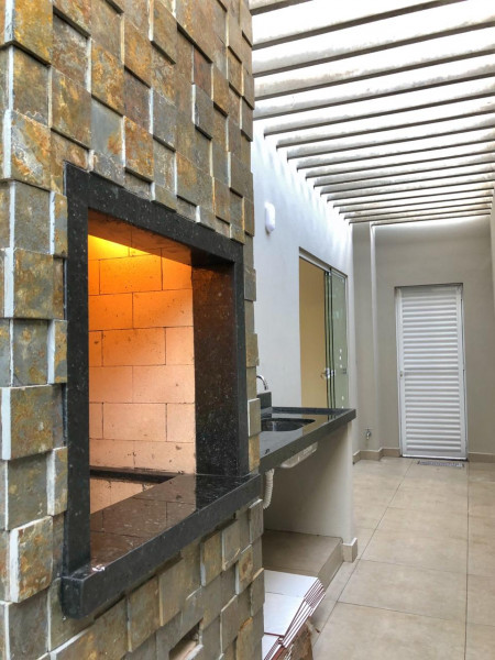 Casa de condomínio à venda Petit-Trianon com 200m² e 3 quartos por R$ 650.000 - 2059925863-whatsapp-image-2024-01-04-at-18.jpeg