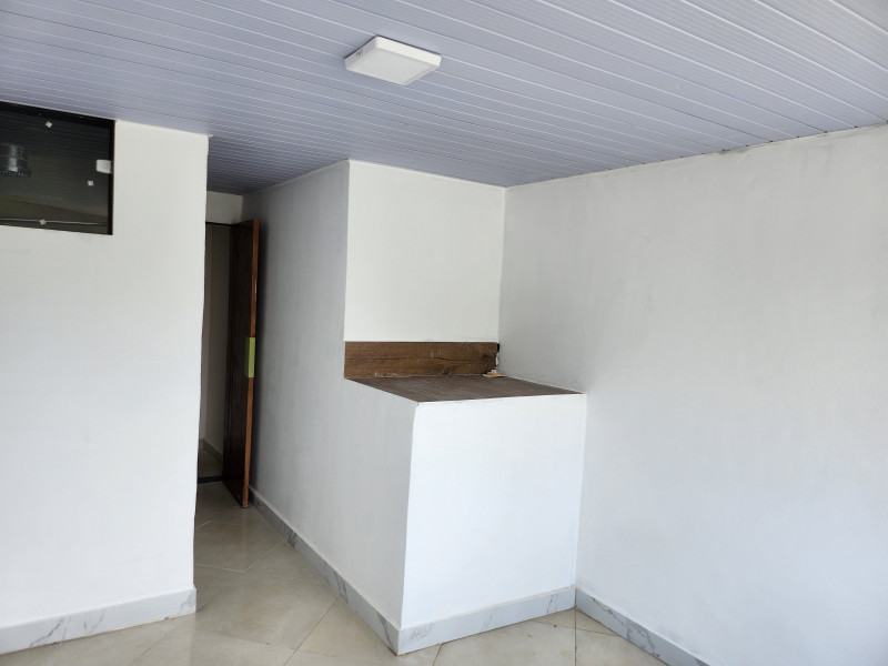 Apartamento à venda Guaratiba com 60m² e 2 quartos por R$ 130.000 - 608885498-20240105-104220.jpg