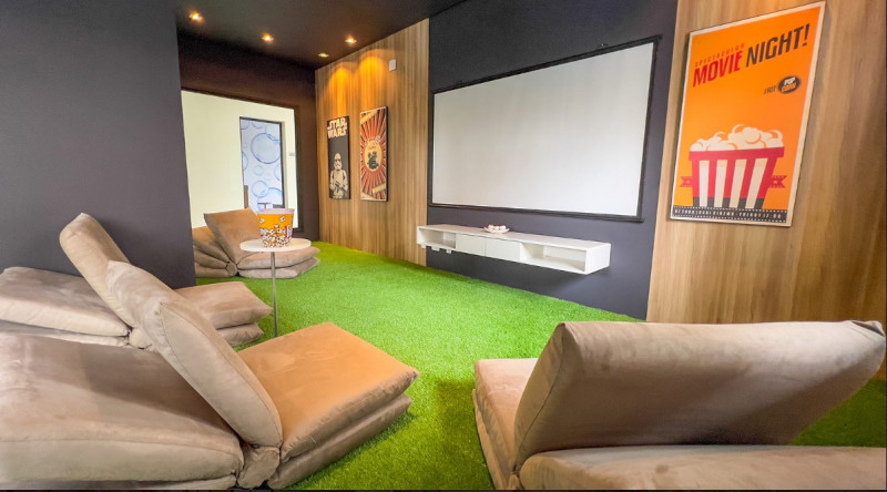 Apartamento à venda Centro com 34m² e 1 quarto por R$ 330.000 - 1624144416-sala-de-cinema.jpg