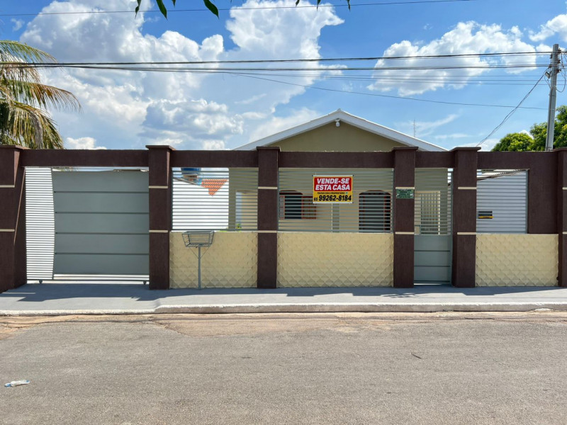 imóvel com 103m² - Hélio Ponce de Arruda - Várzea Grande