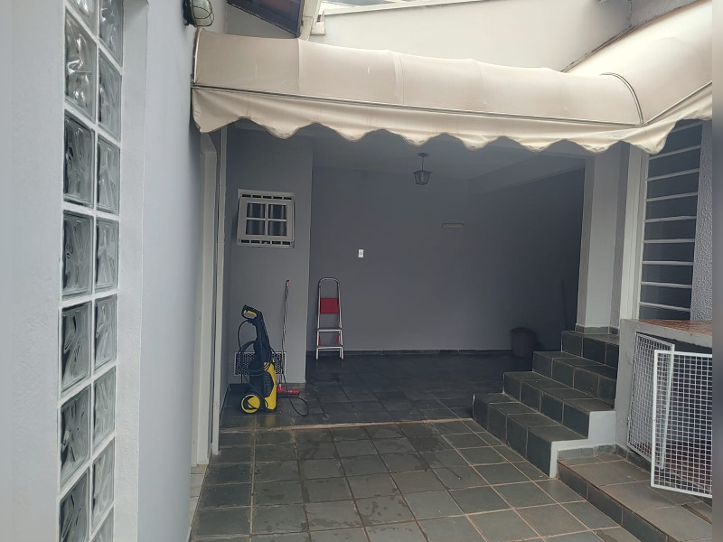 Casa à venda Parque Taquaral com 305m² e 4 quartos por R$ 620.000 - quintal-coberto3.jpeg