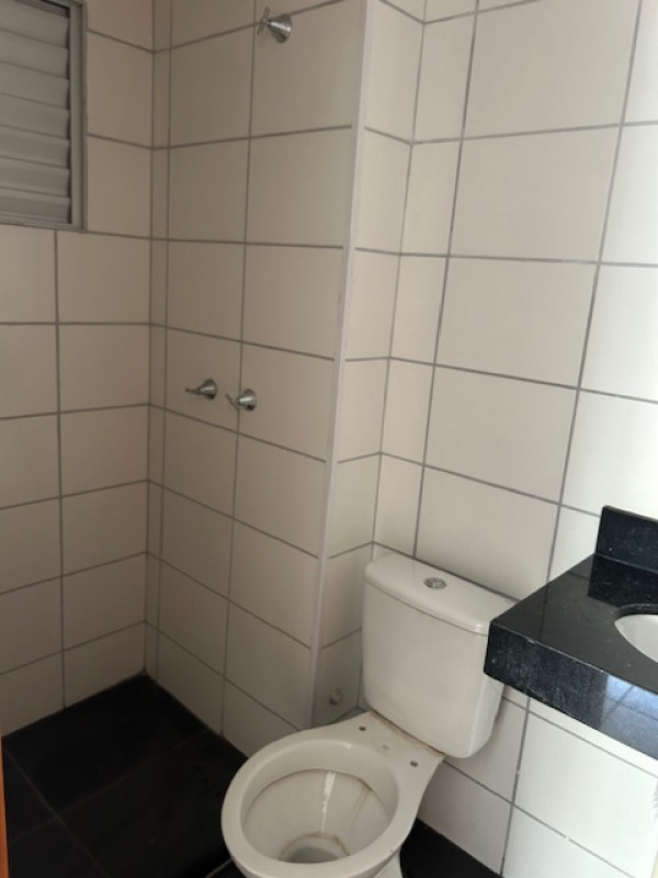 Apartamento à venda Santa Cruz com 53m² e 2 quartos por R$ 149.000 - 2094925928-baheiro-suite-2.jpg