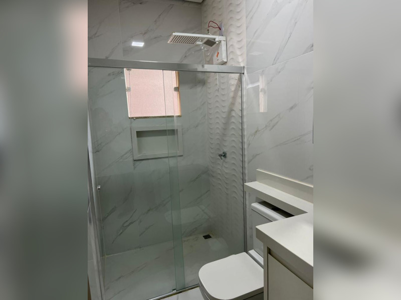 Casa à venda Centro com 122m² e 3 quartos por R$ 400.000 - banheiro-suite.jpeg