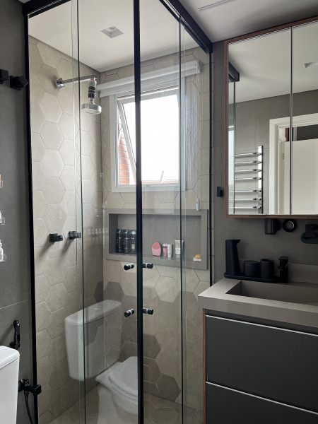 Apartamento à venda Vila Mariana com 75m² e 2 quartos por R$ 1.410.000 - 2048392079-banheiro-suite-5.jpeg