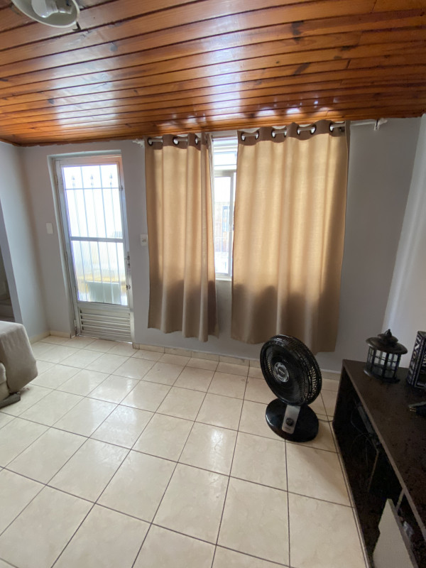 imóvel com 150m² - Conjunto Habitacional Presidente Castelo Branco - Carapicuiba
