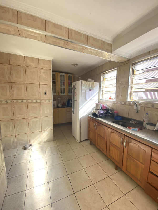 imóvel com 150m² - Conjunto Habitacional Presidente Castelo Branco - Carapicuiba