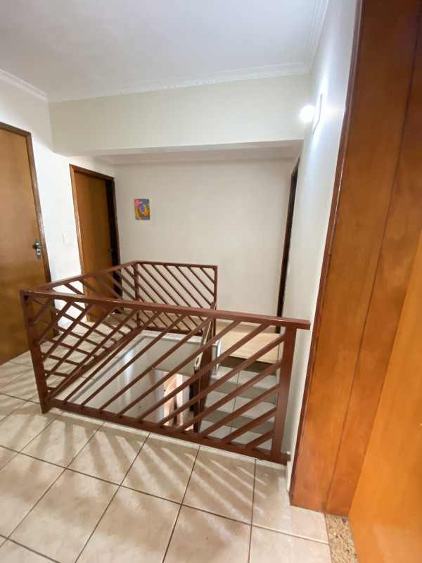 imóvel com 150m² - Conjunto Habitacional Presidente Castelo Branco - Carapicuiba
