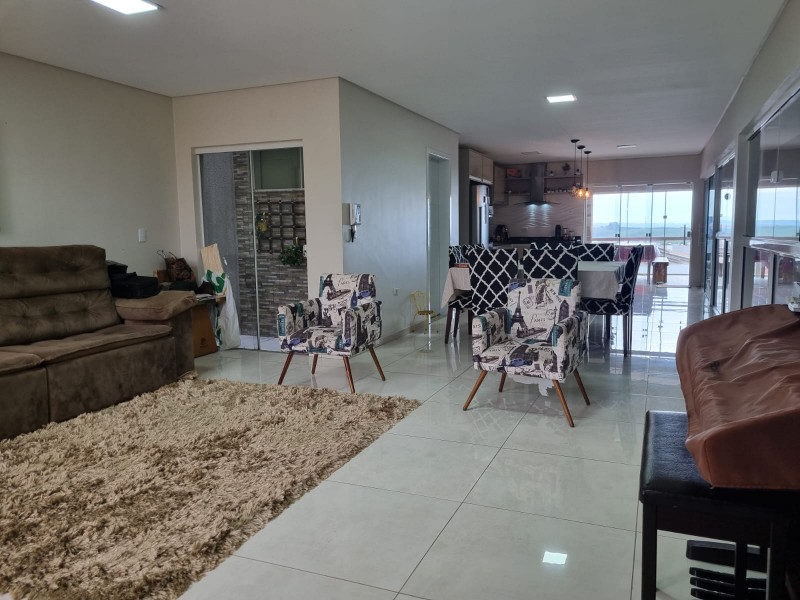 imóvel com 240m² - Jardim Monte Carlo - Telemaco Borba